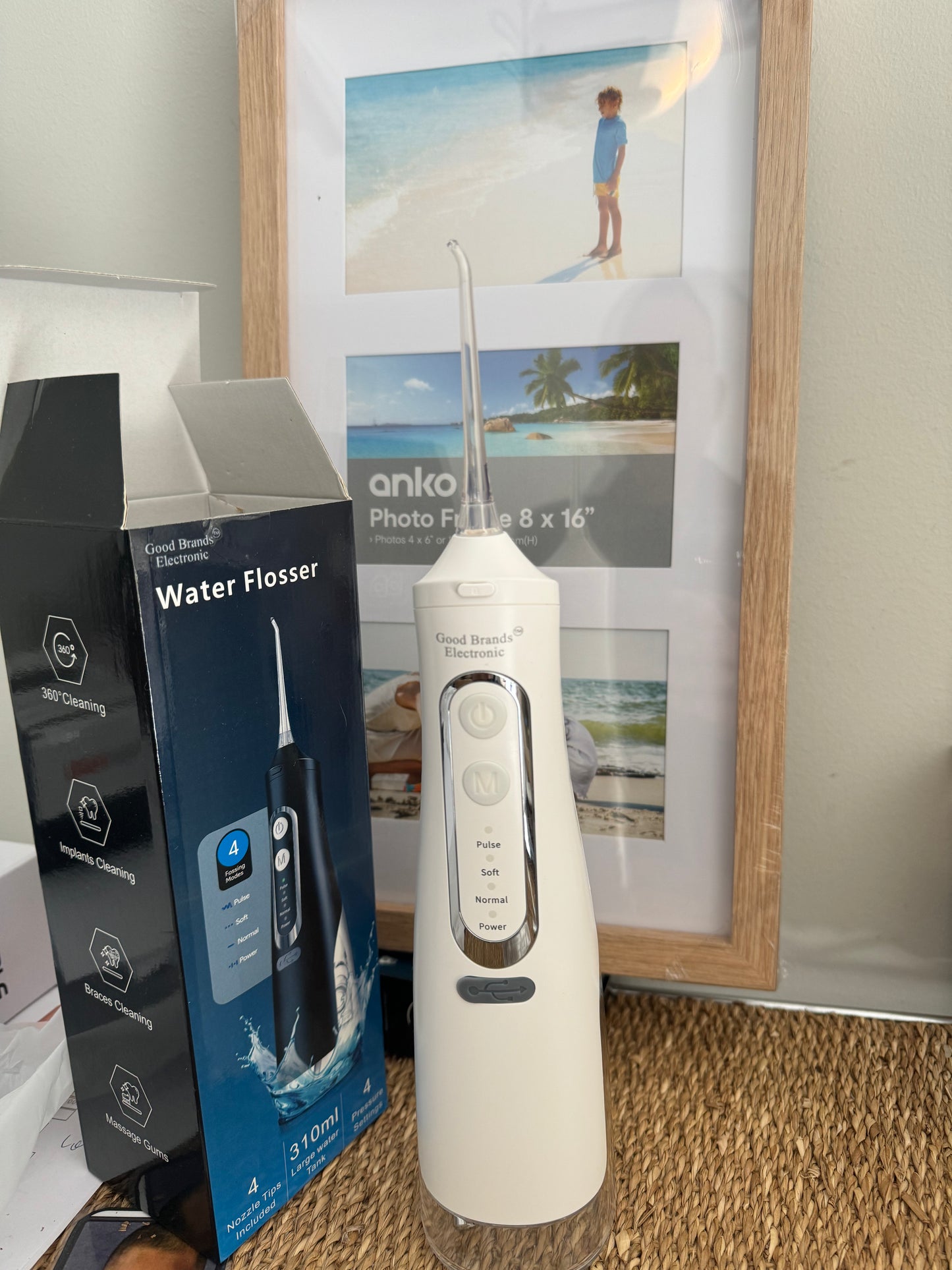 Good Brand electronics water flosser。360degree cleaning. Implant cleaning. Braces cleaning massage Gums. Australia stock. Quality warranty